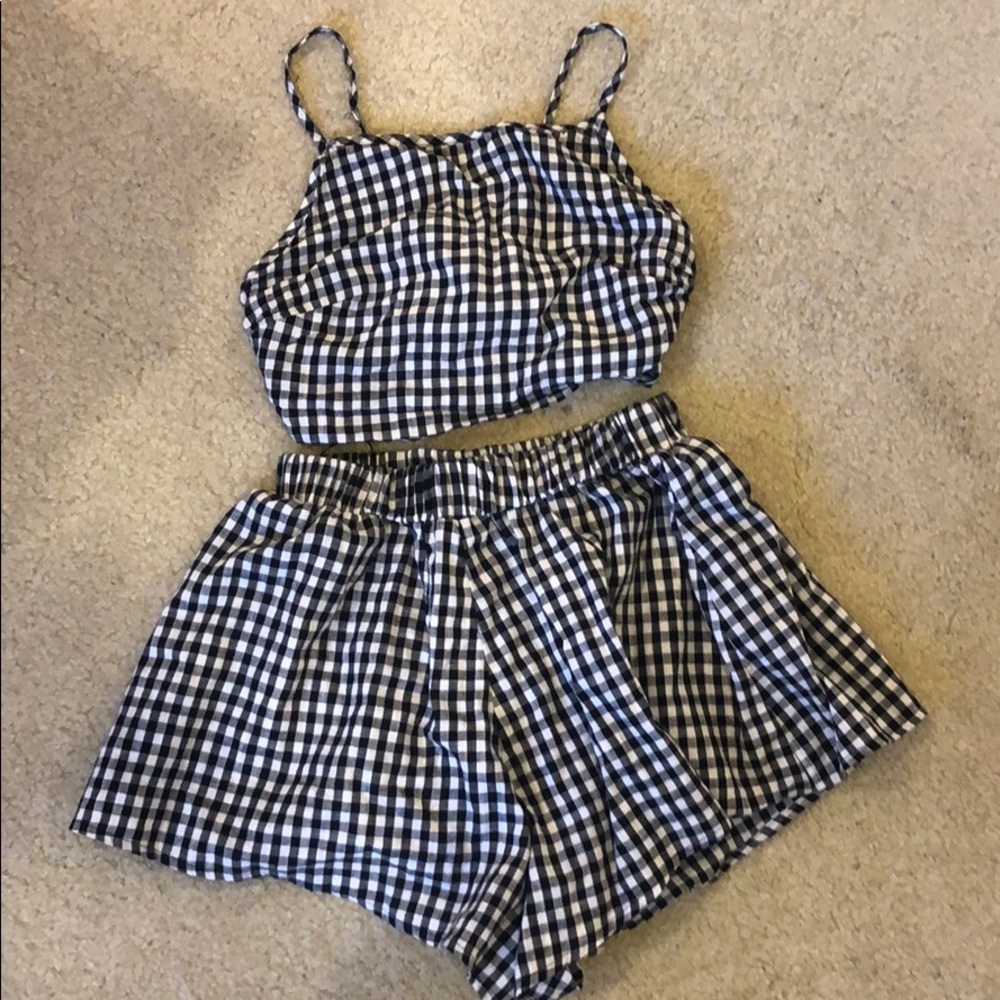 Gignam plaid tank top and shorts set